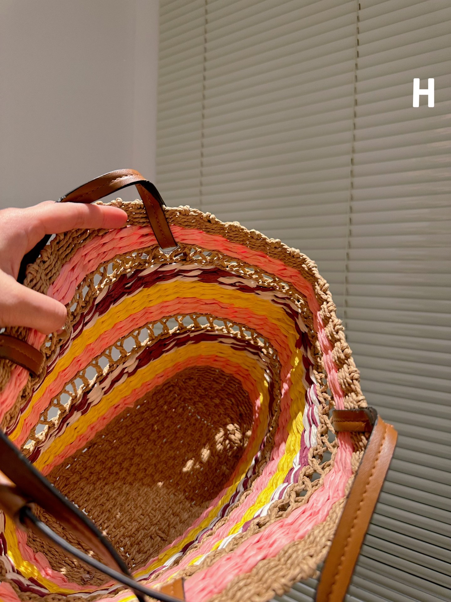 LOEWE Wave hand bag 131362