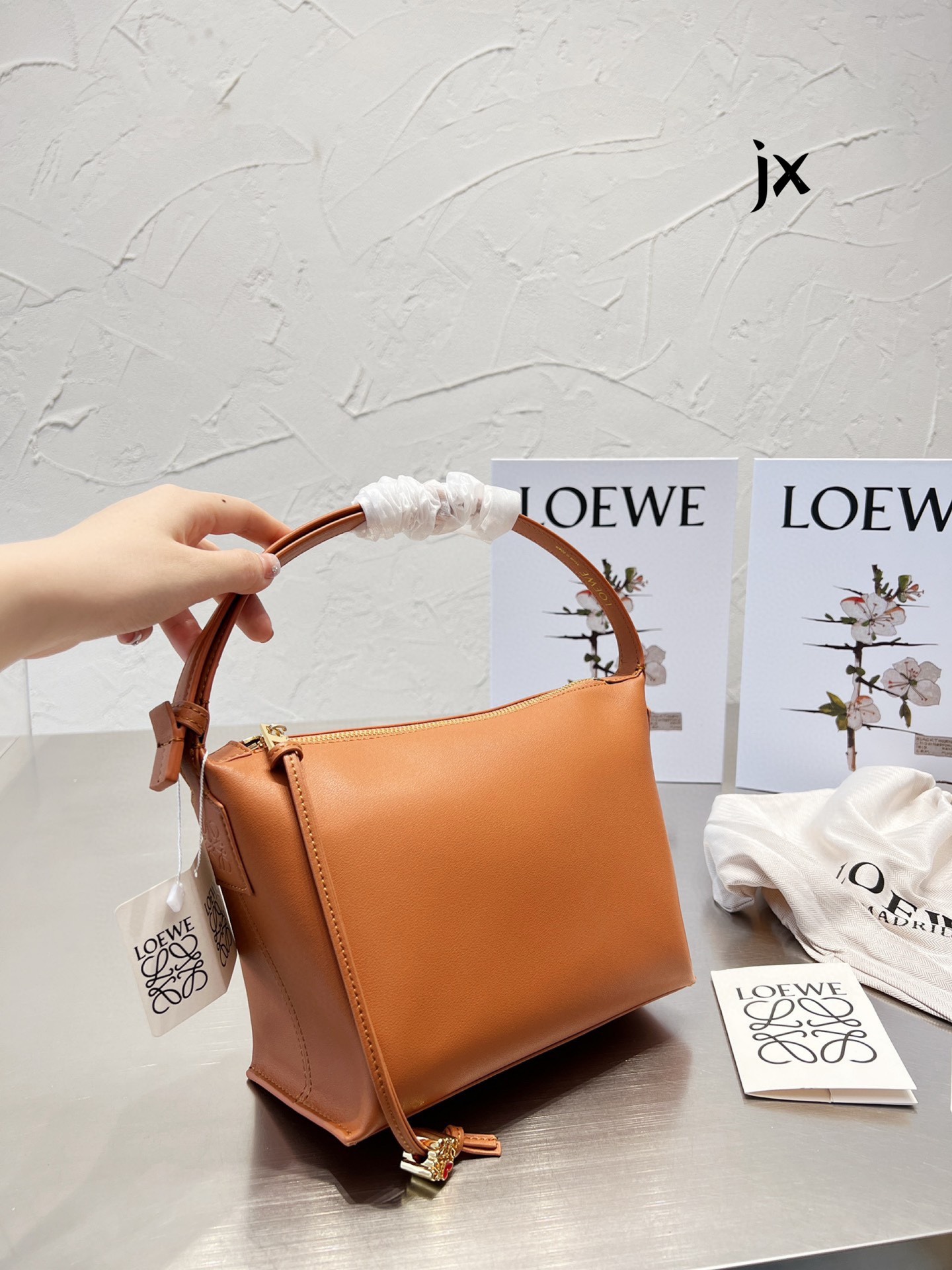 Loewe  22ss cubi bag 131467
