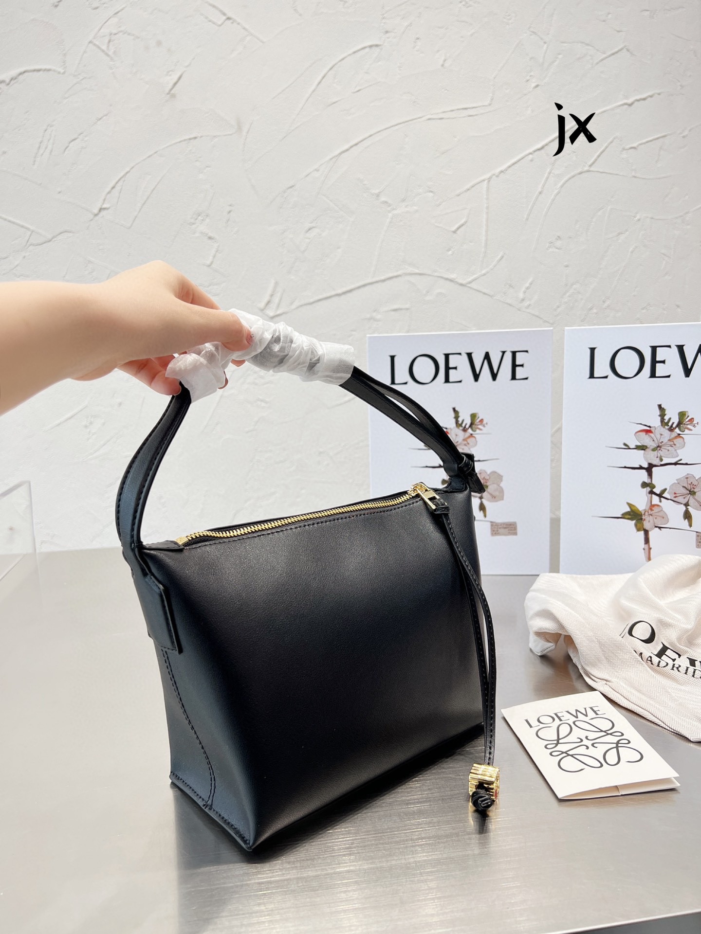 Loewe  22ss cubi bag 131467