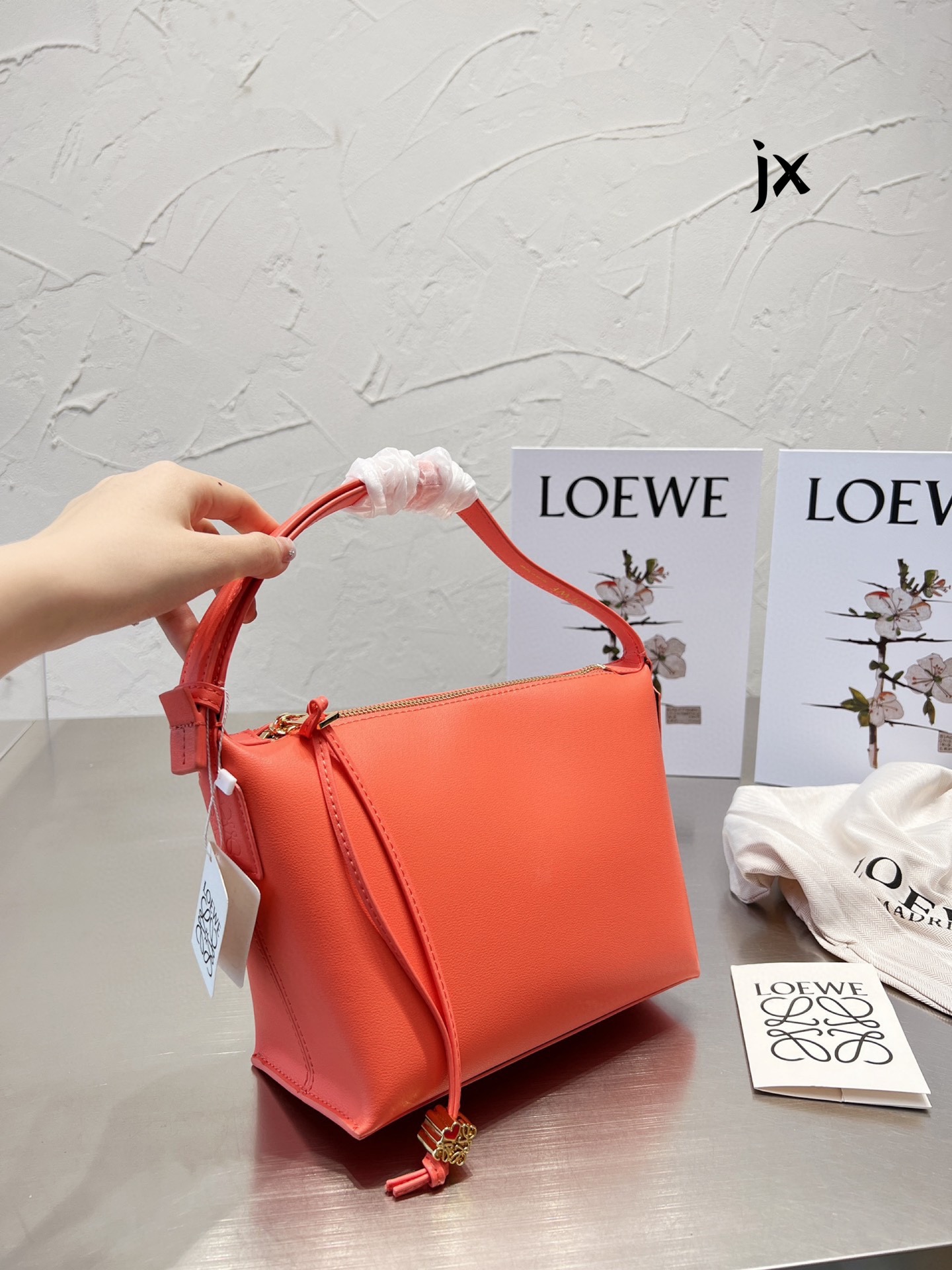 Loewe  22ss cubi bag 131467