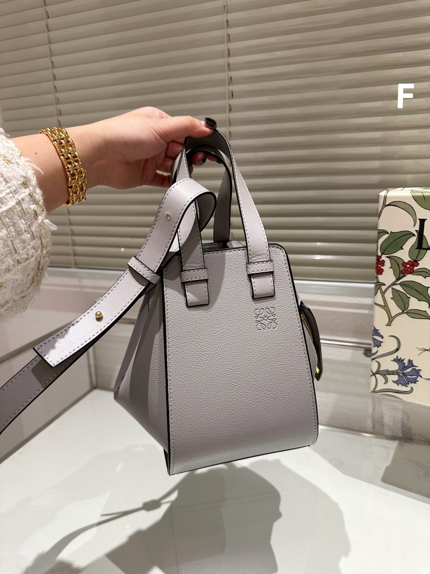 LOEWE Hand bag 131717