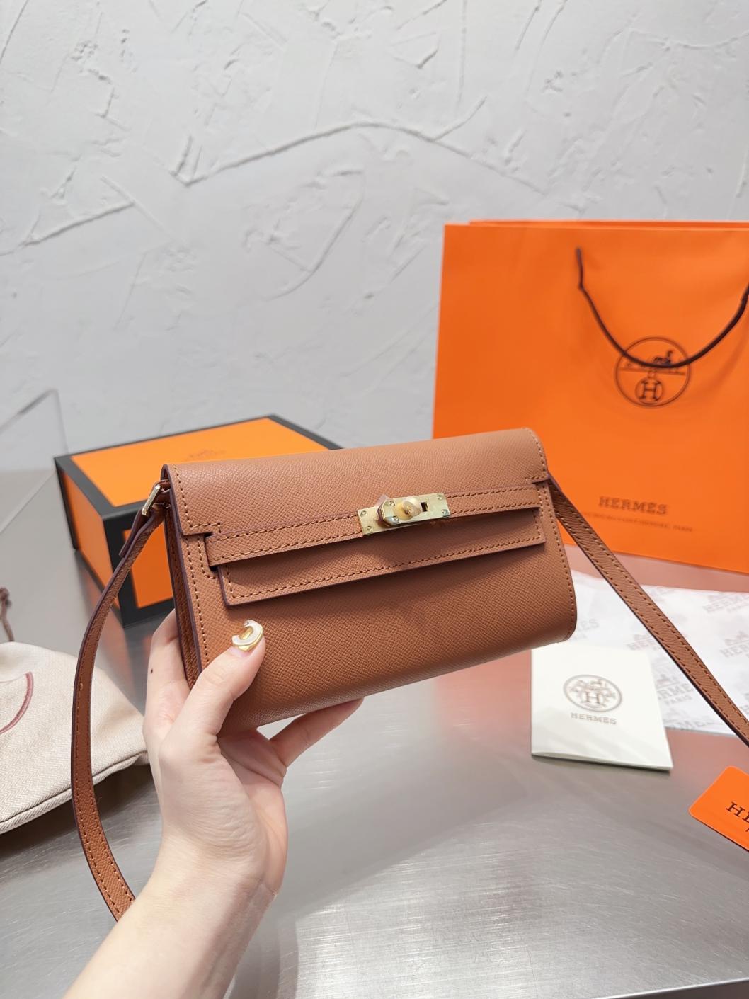 Hermes kelly woc bag 131384