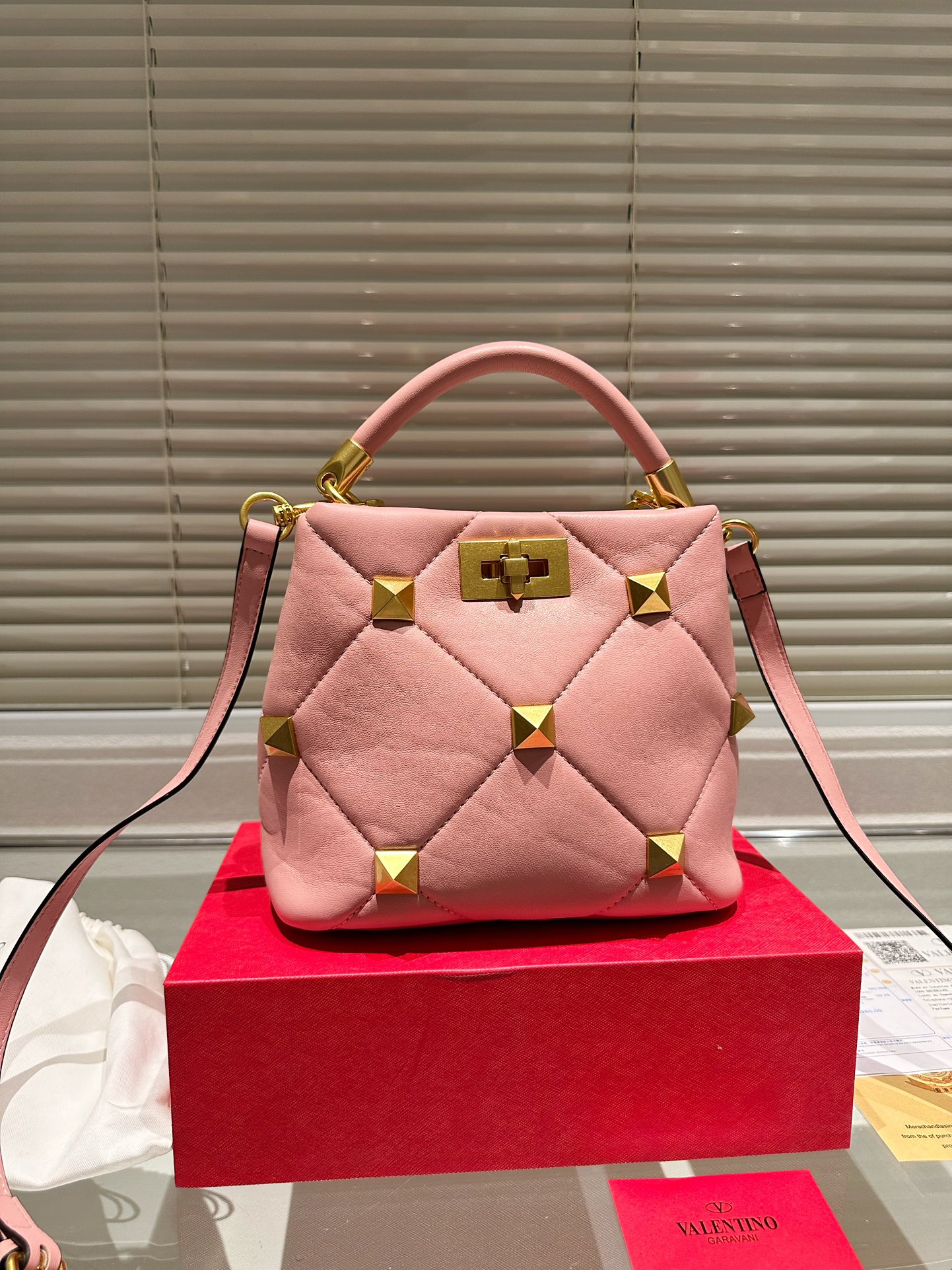 Valentino new bag 132226
