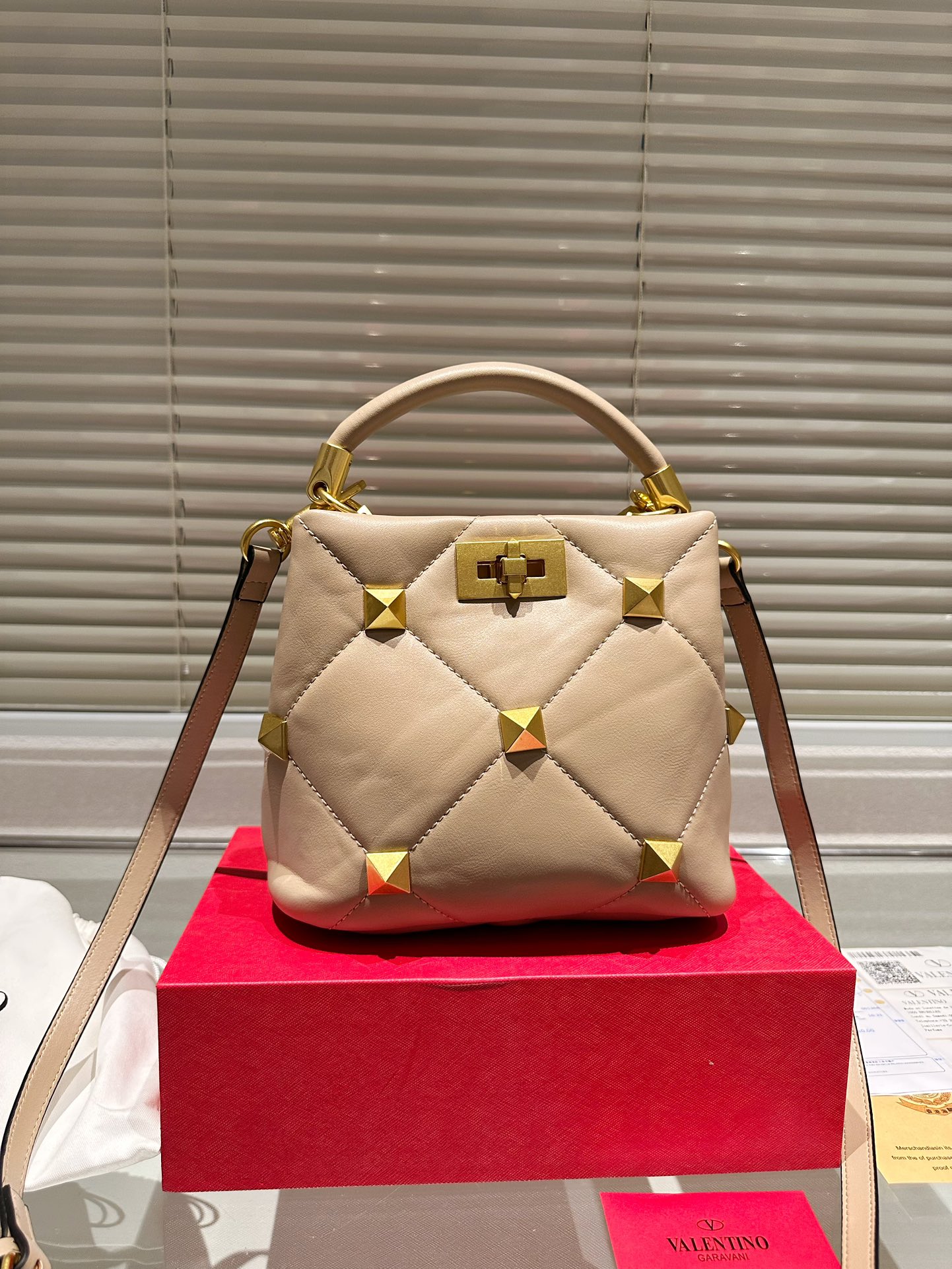 Valentino new bag 132226