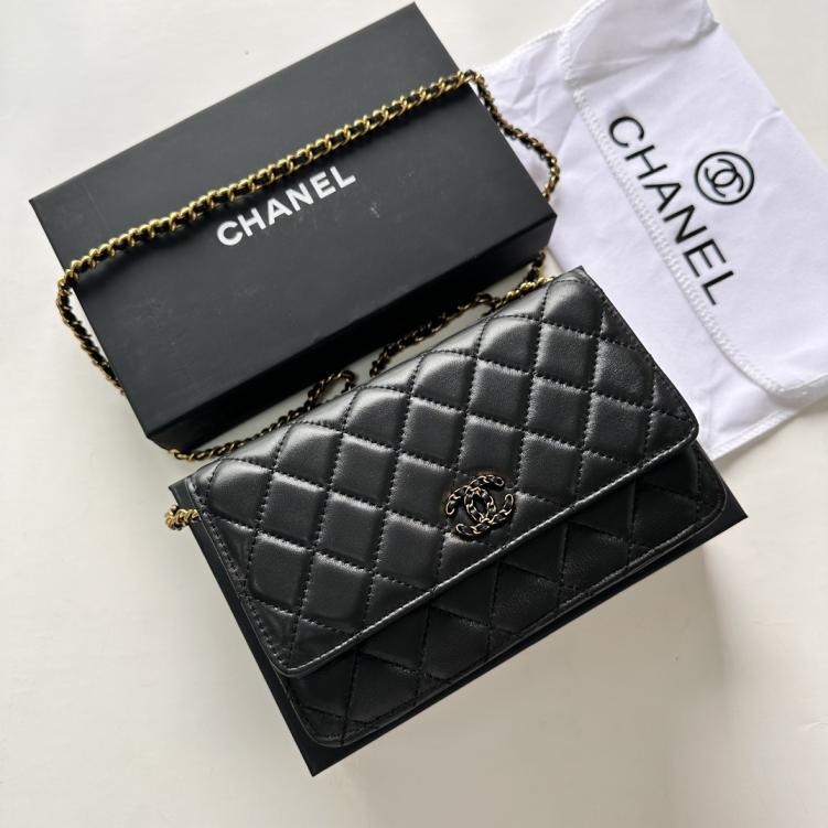 Chanel New cf Woc 132983