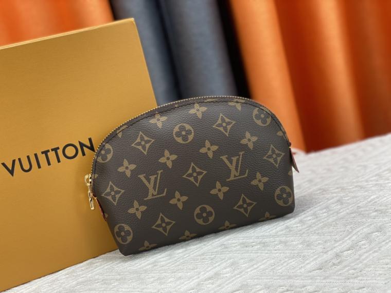 LV M47515/M47513 cosmetic bag