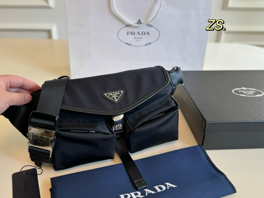 Prada waistbag 135241