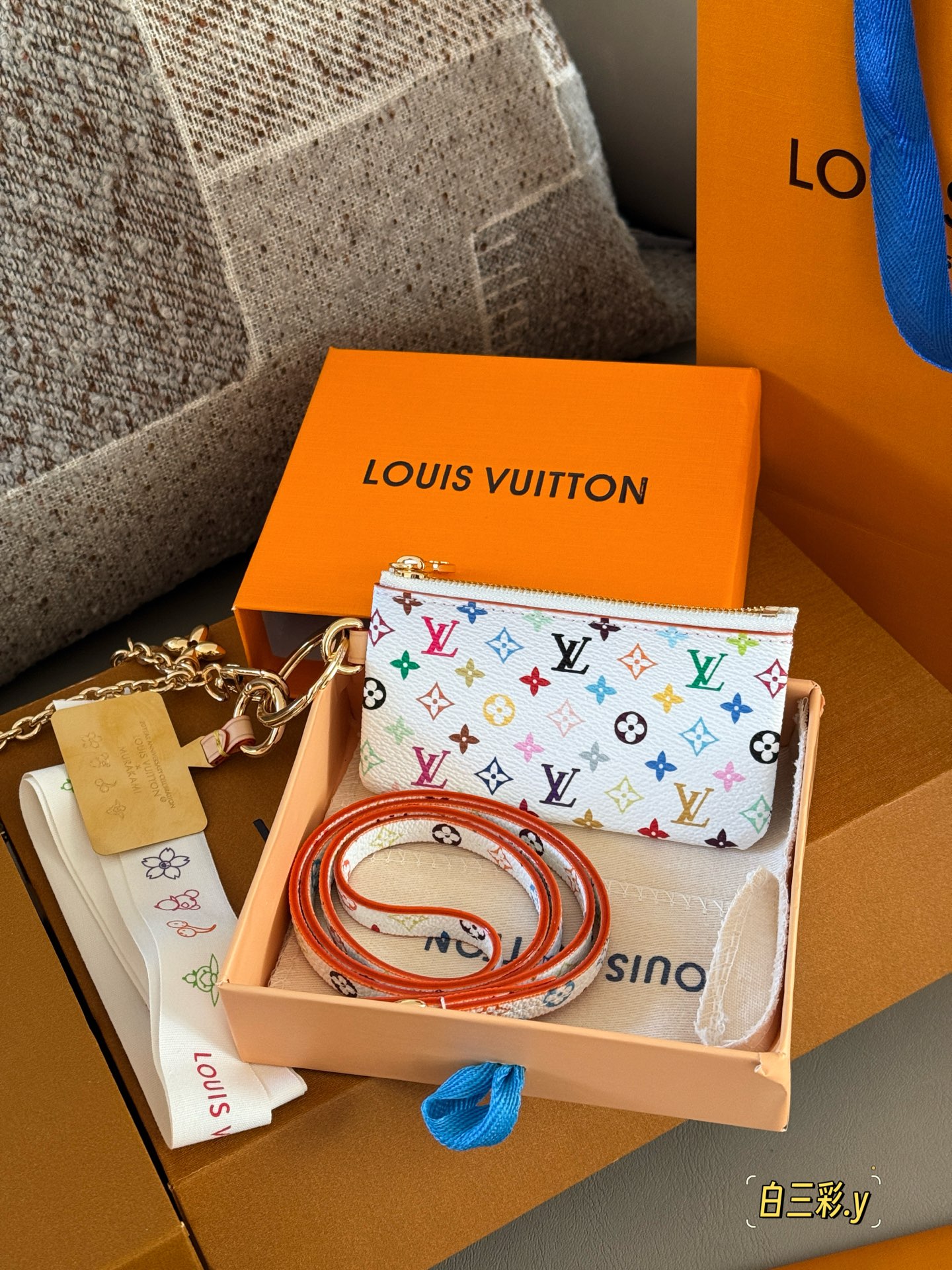 LV mobile phone bag rope