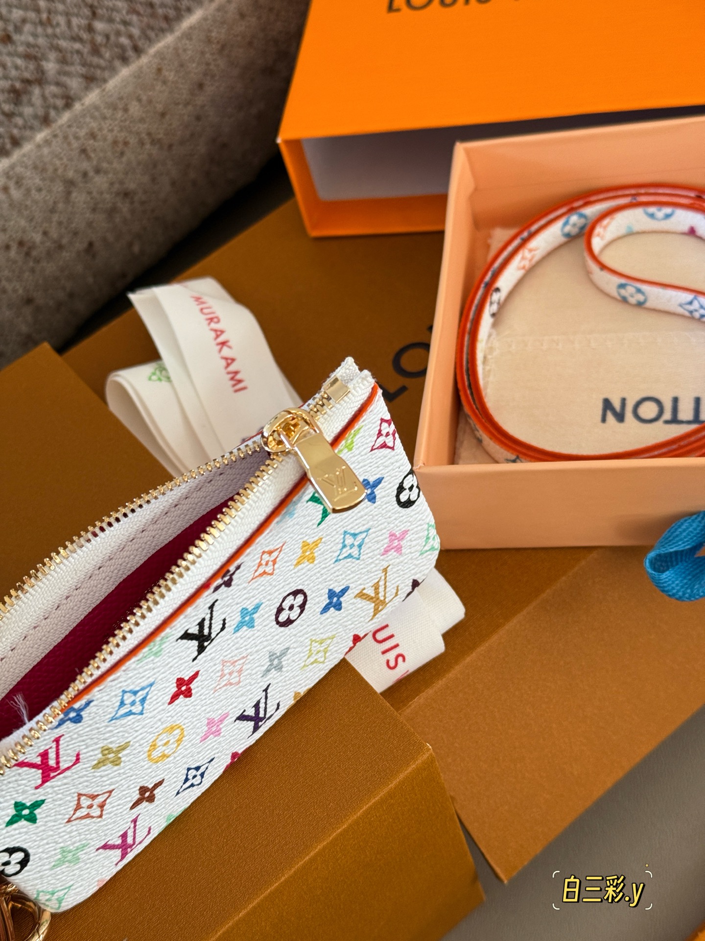 LV mobile phone bag rope