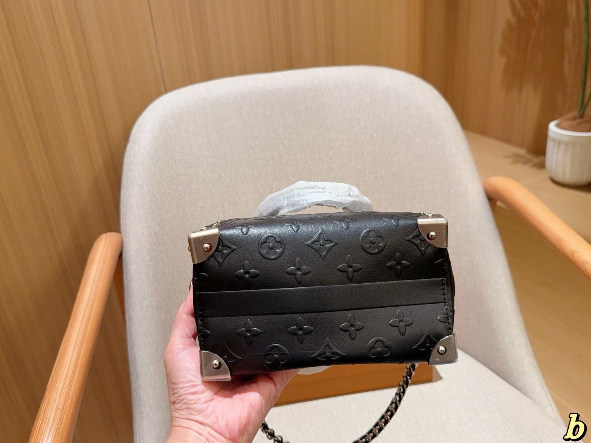 LV speedy trunk 20 handbag 135875