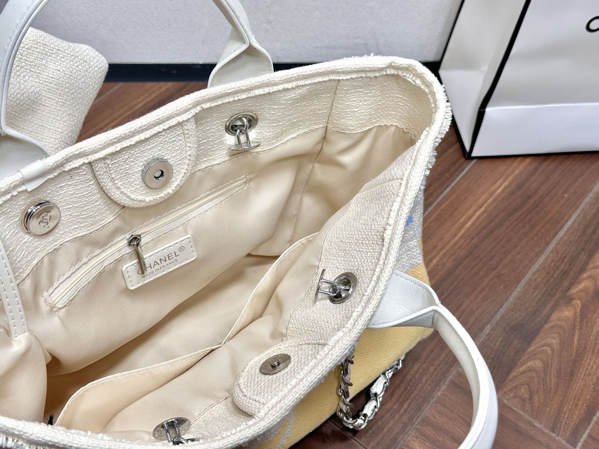 Chanel Beach Tote handbag 135917