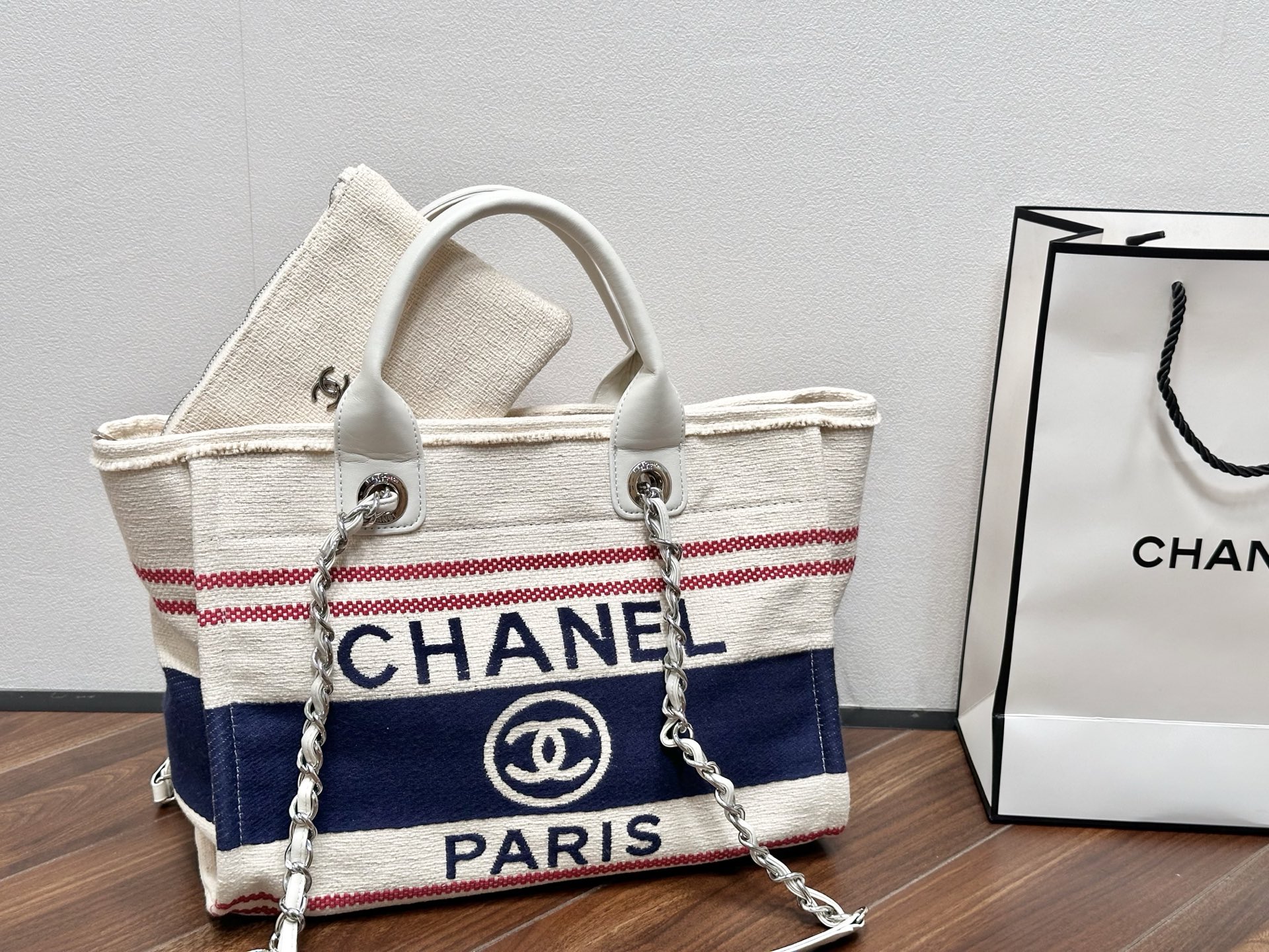 Chanel Beach Tote handbag 135916