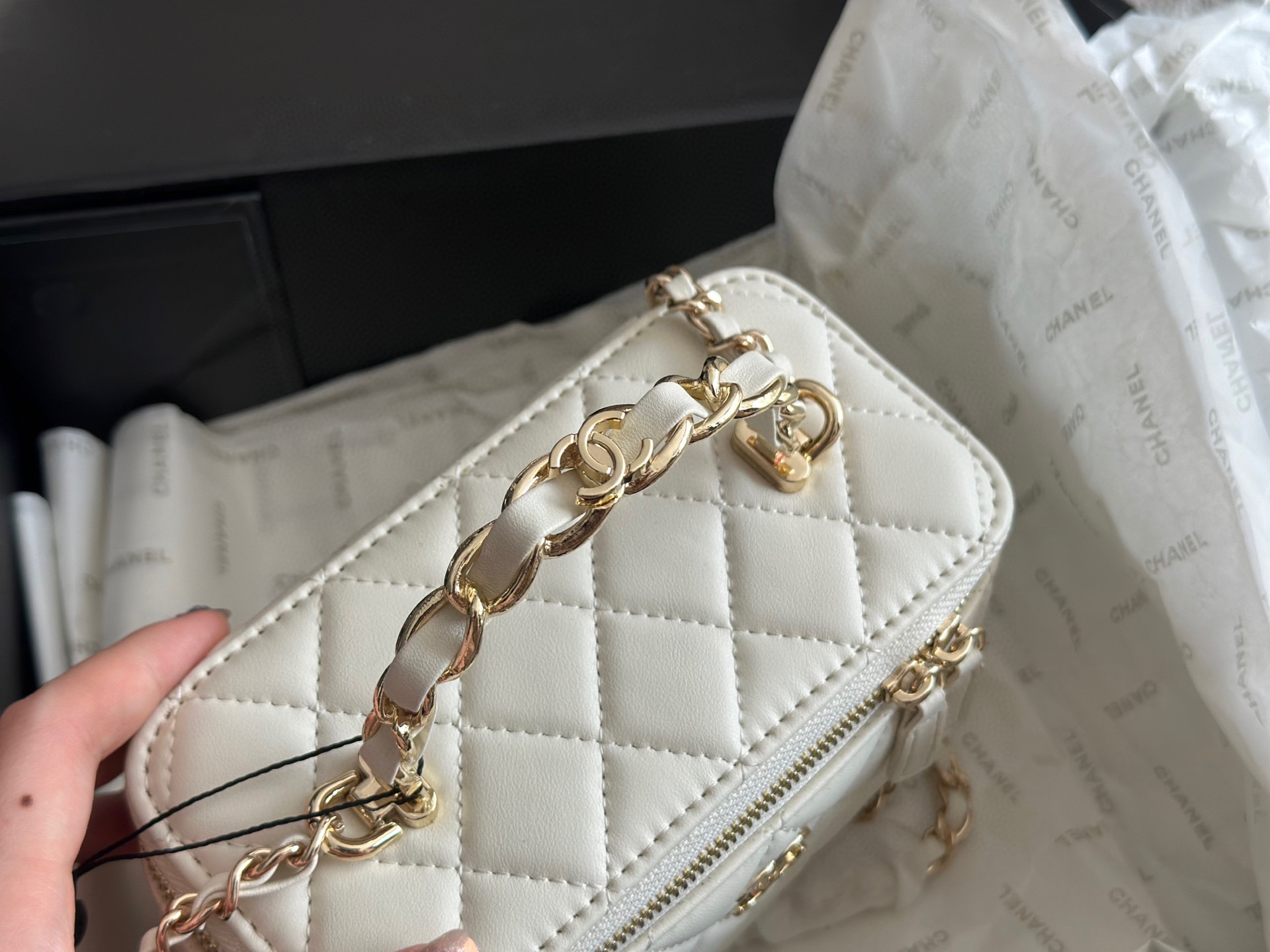 Chanel cosmetic box bag 135926