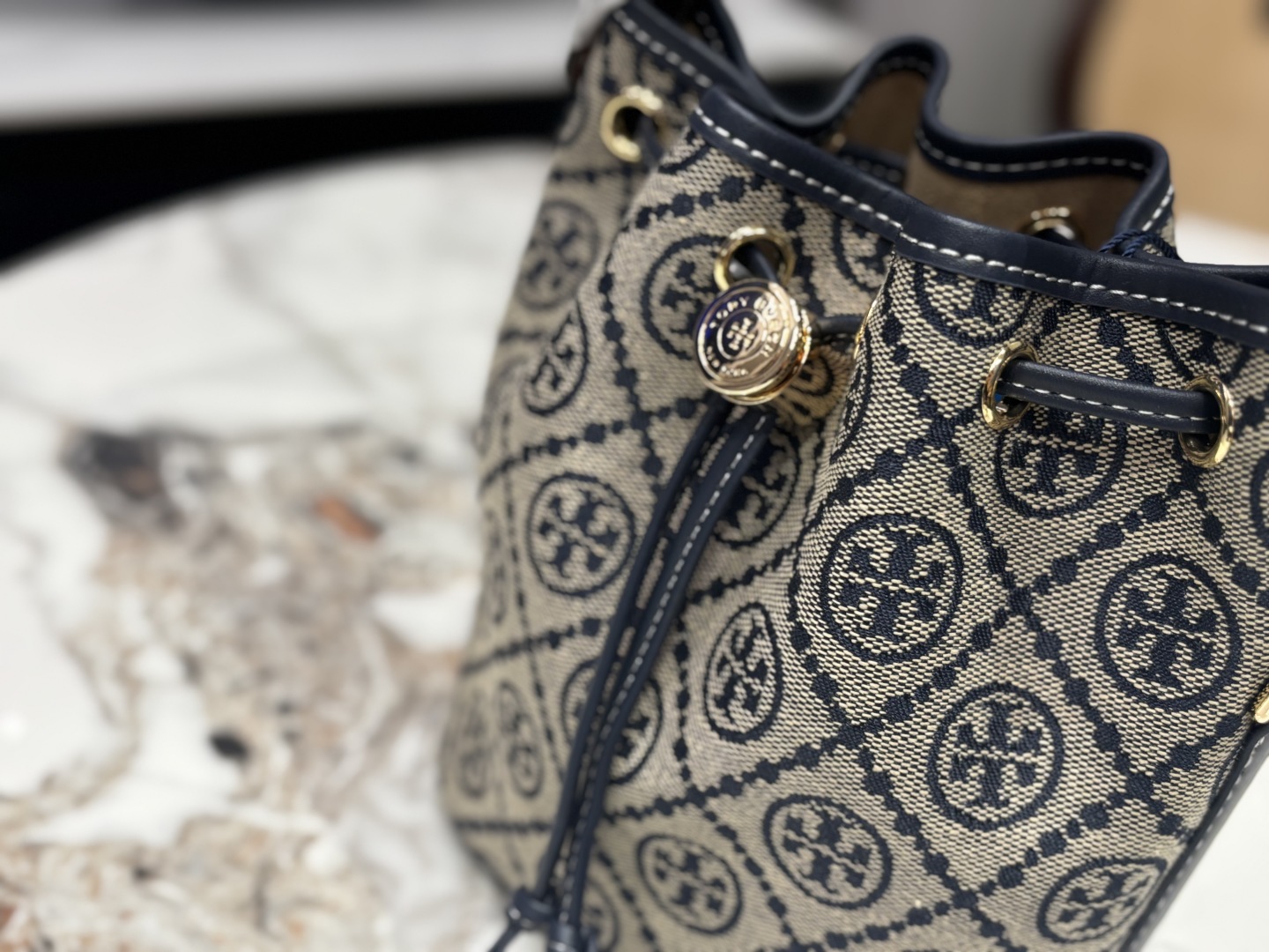 TORY BURCH Bucket bag 135919