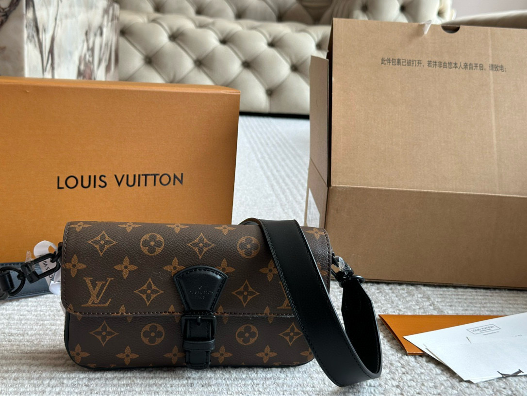 LV Montsouris cowskin mens bag 135938