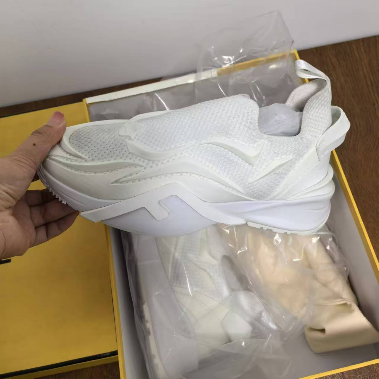 Special offer! Size 39 Fendi sneakers