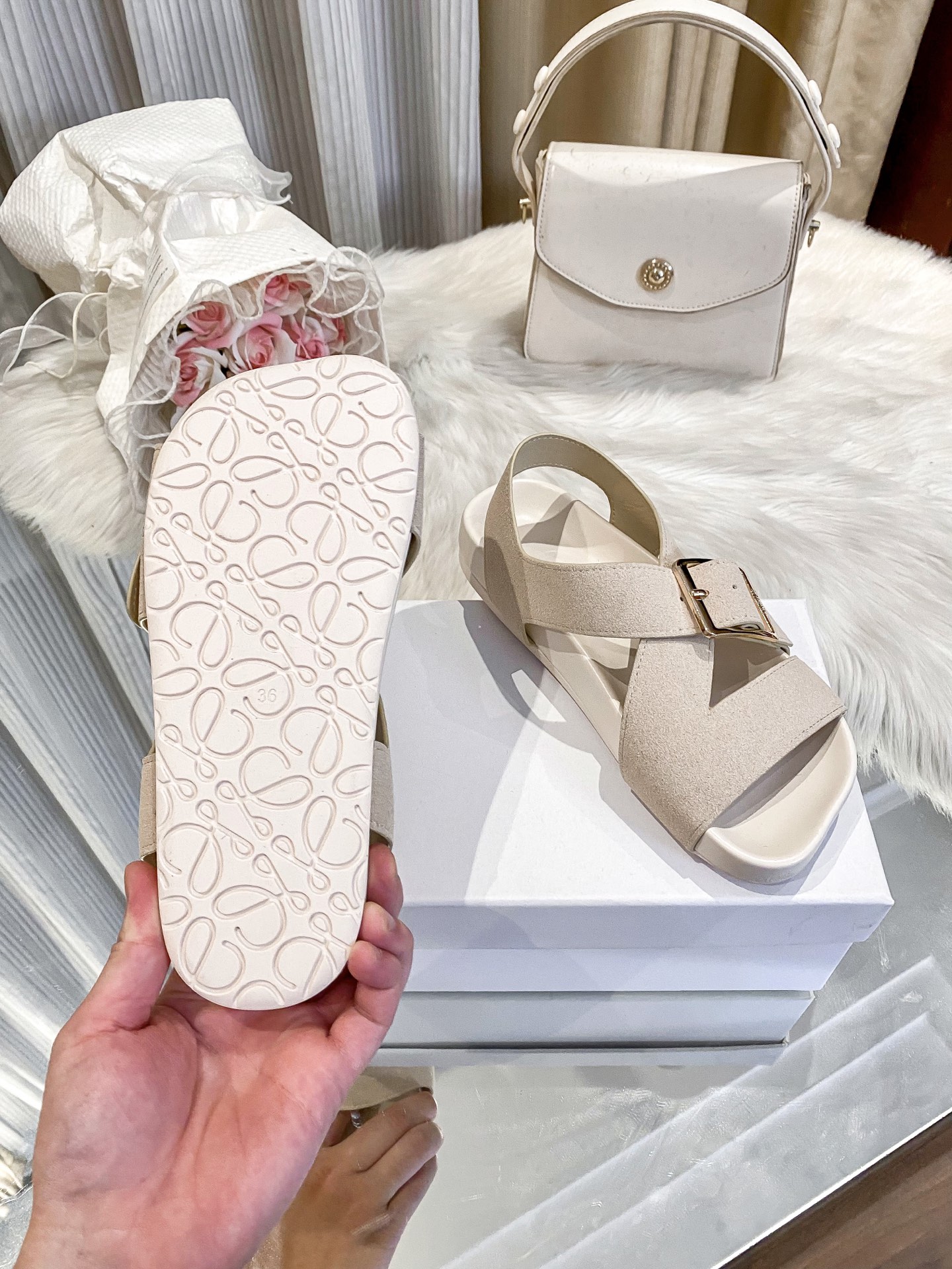 LOEWE Sandals 135947