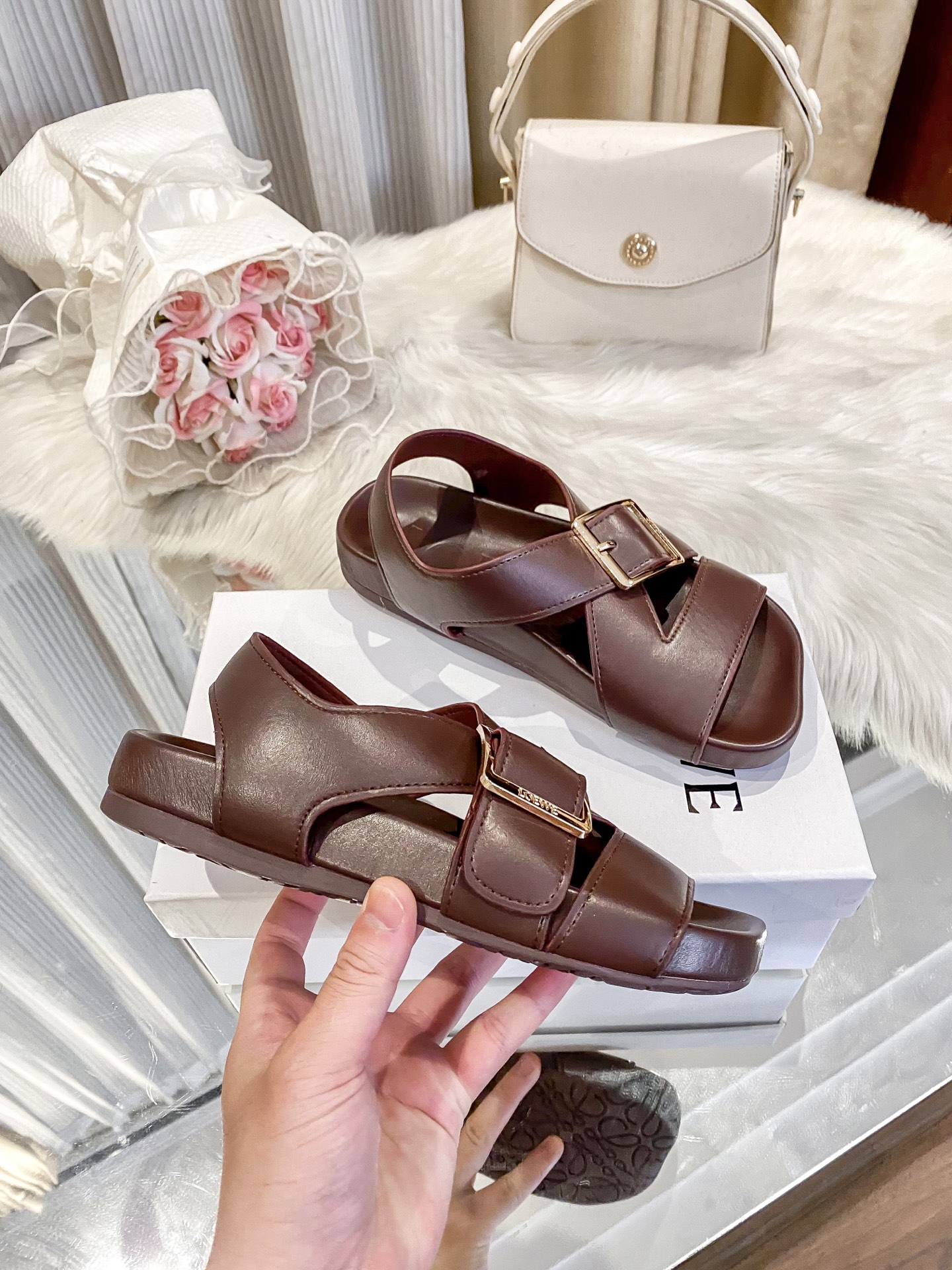 LOEWE Sandals 135946