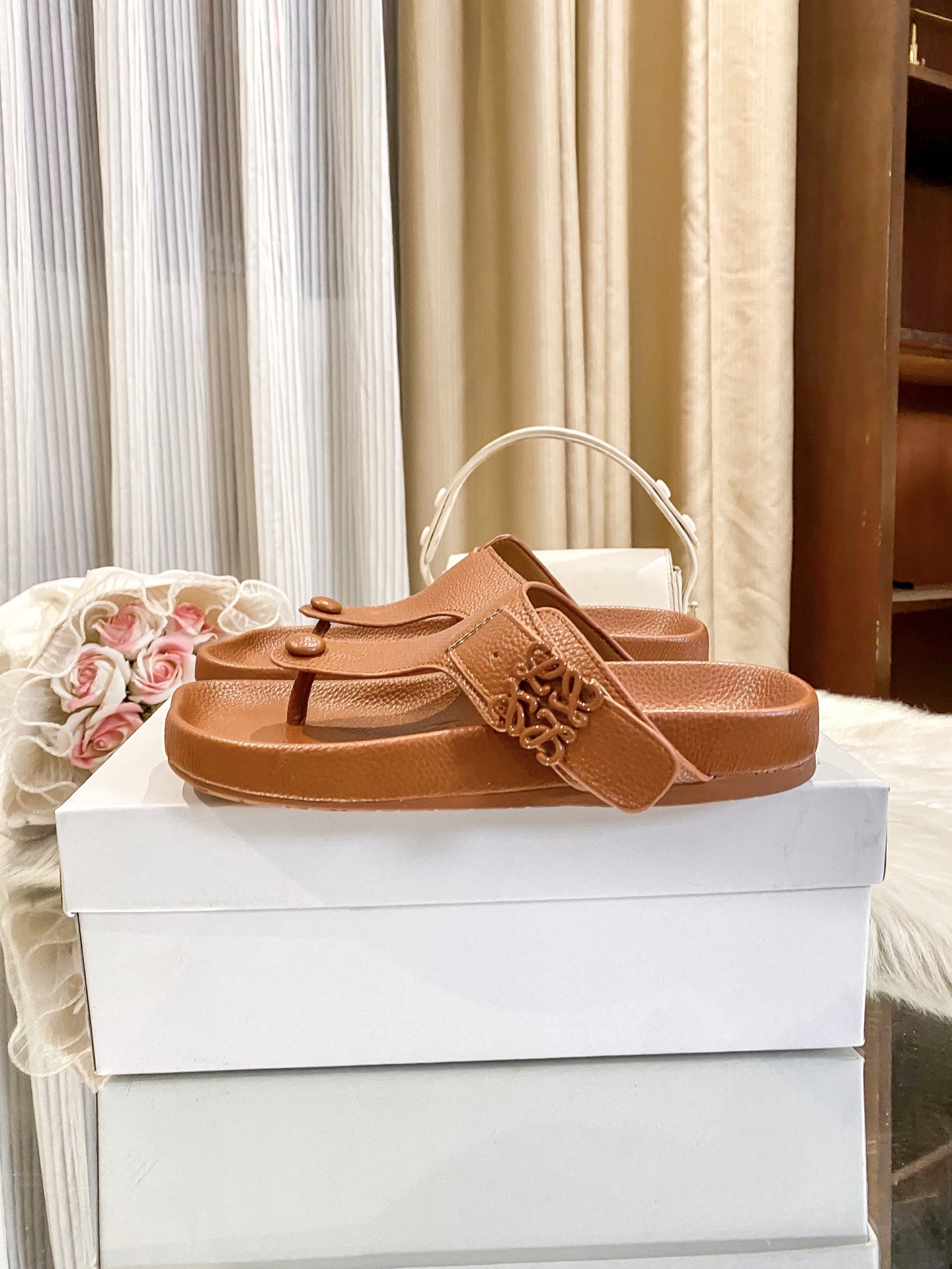 LOEWE Slippers 135945