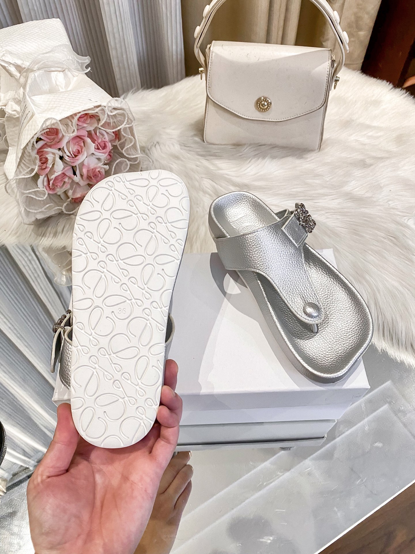 LOEWE Slippers 135944