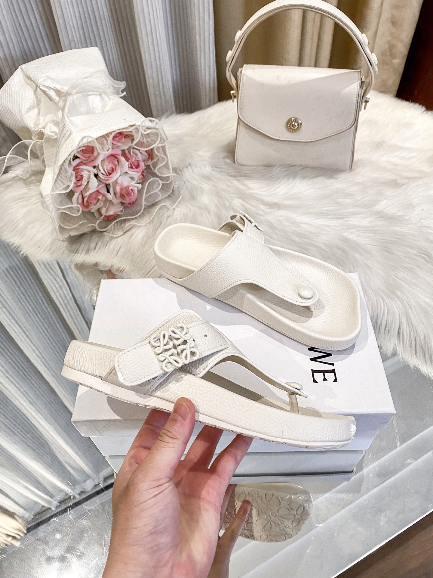 LOEWE Slippers 135942