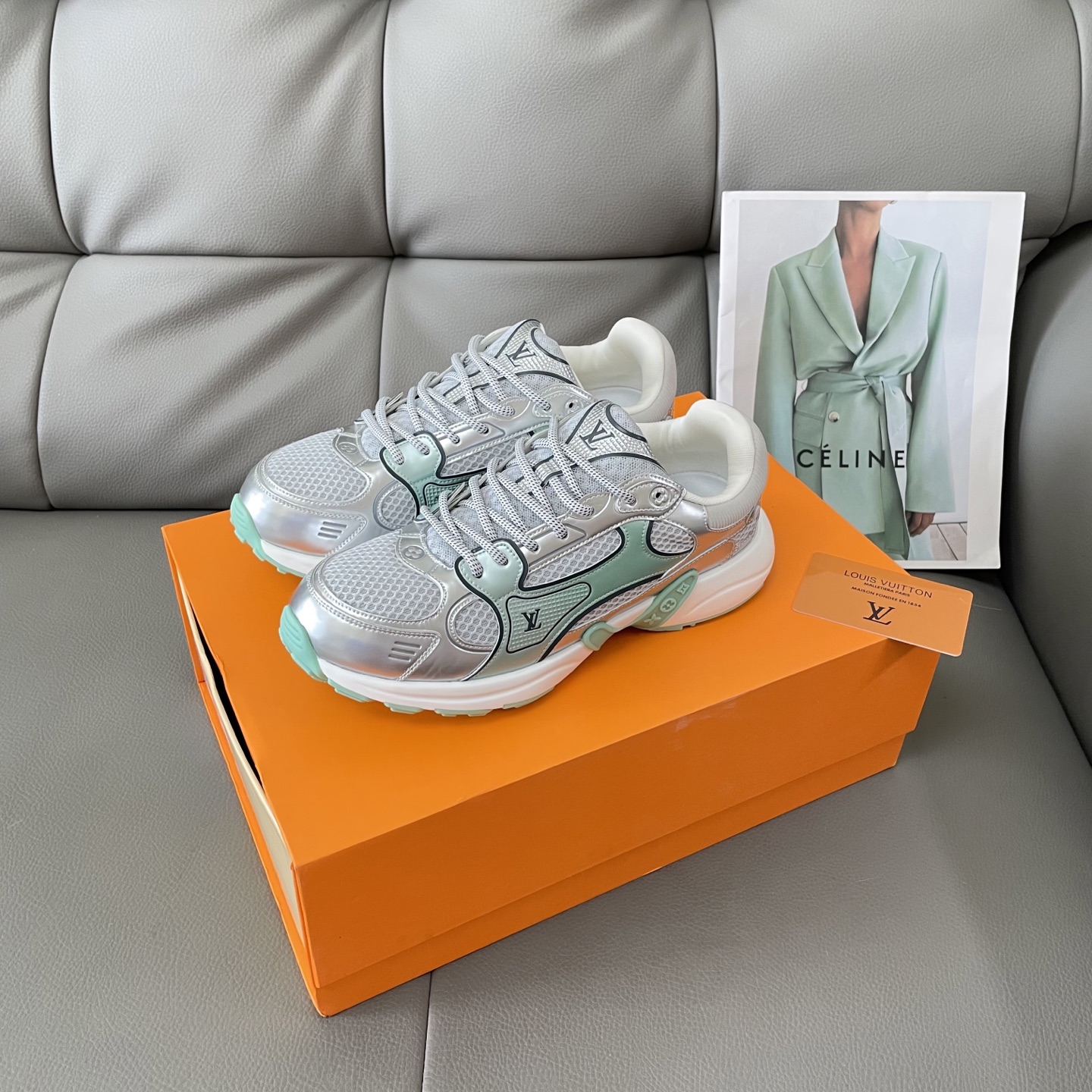 LV  Louis Vuitton  25S Olympia Trainer sneakers 139003