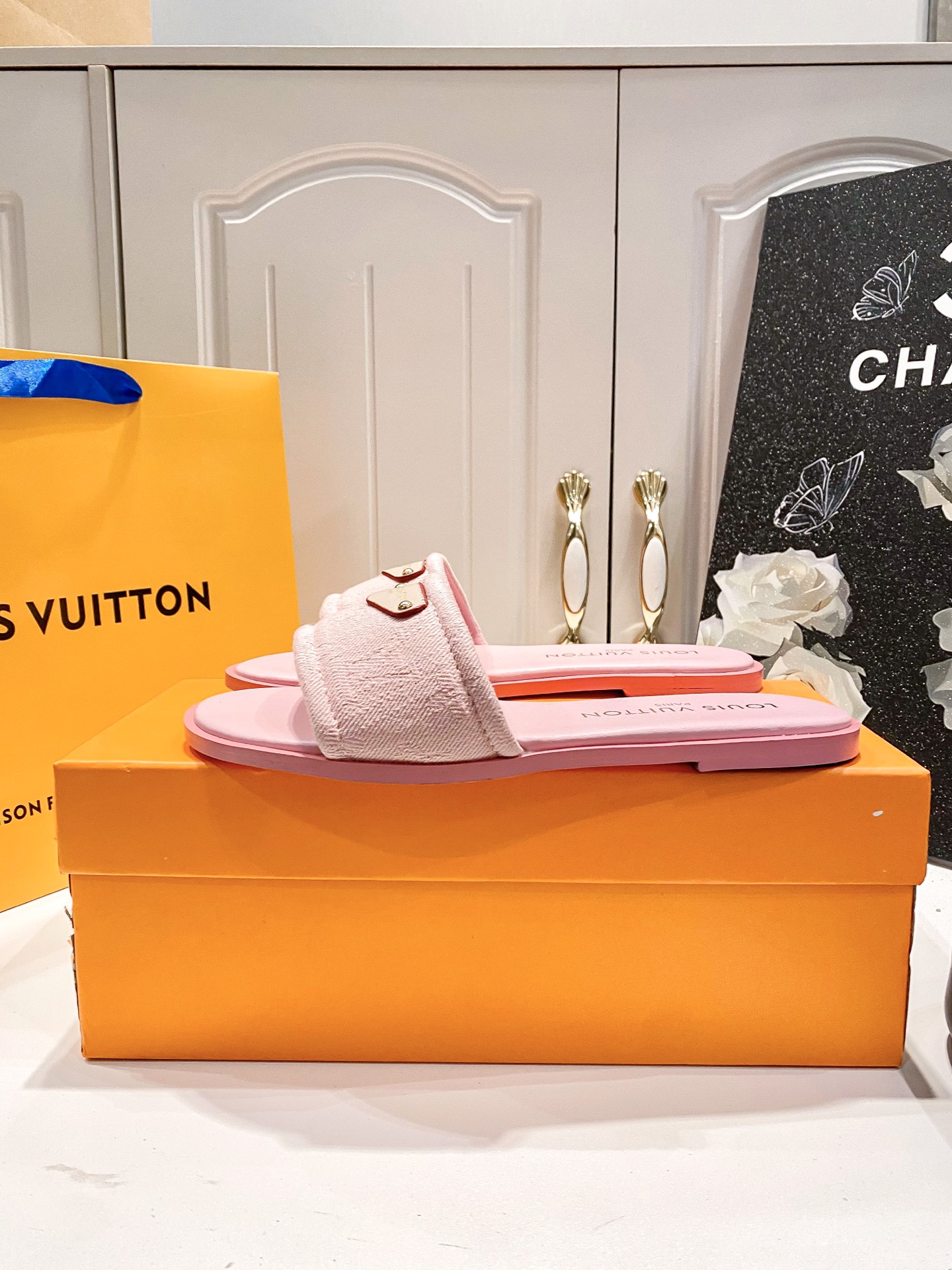 LV women slippers 138999