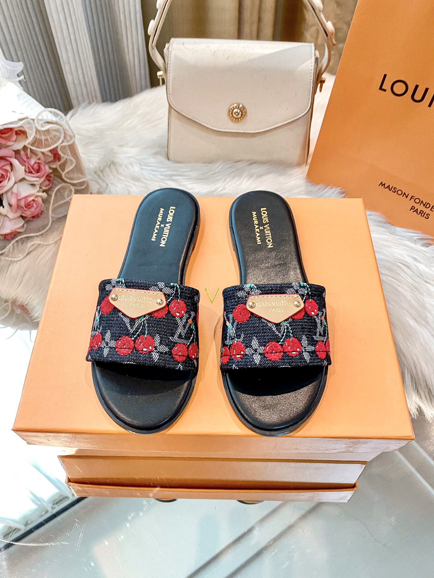 LV women slippers 138998