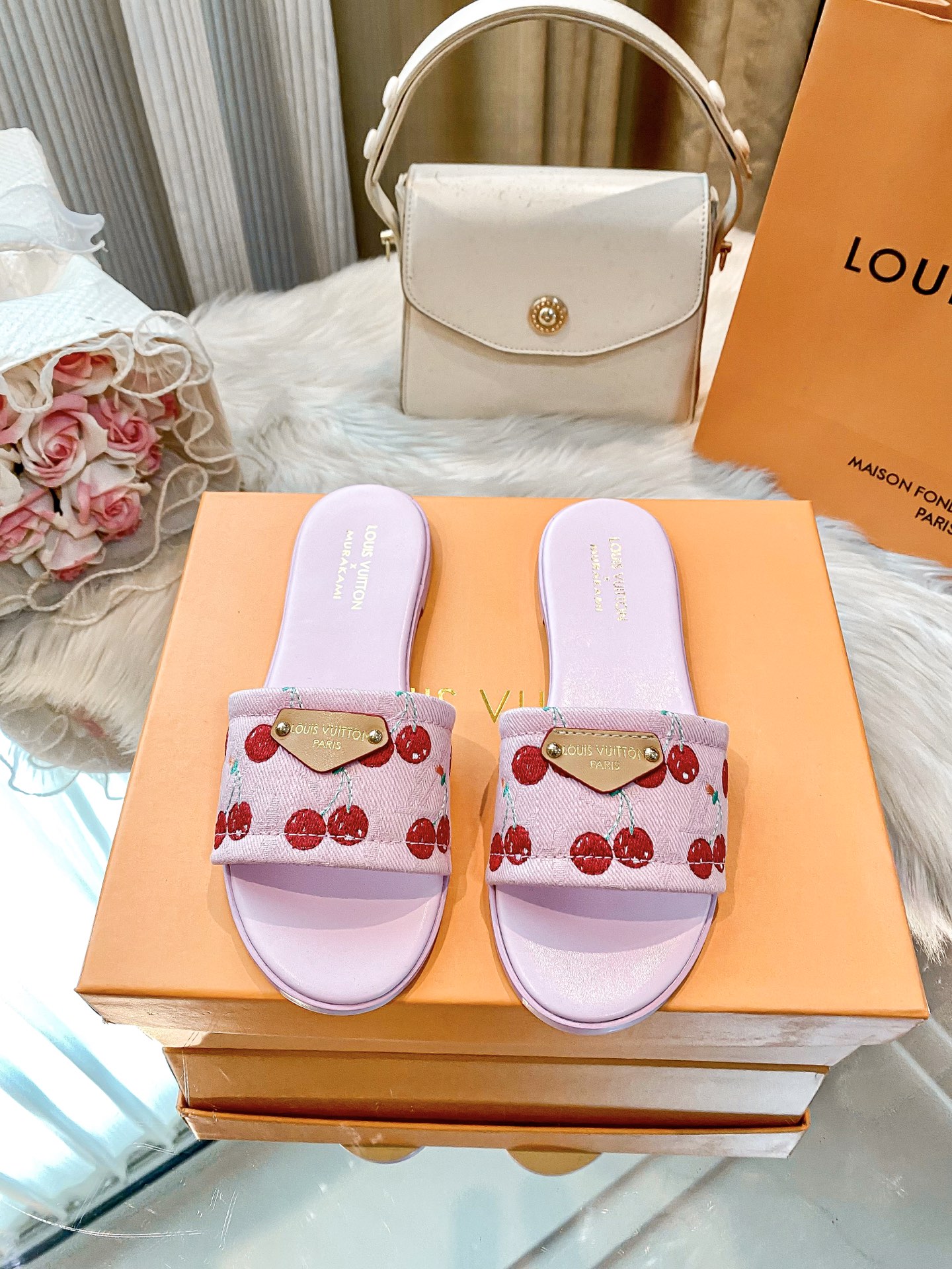 LV women slippers 138998