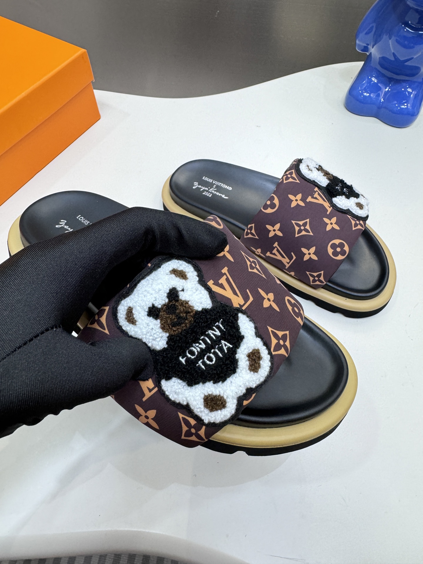 Louis Vuitton Lv 2025ss slippers 139045