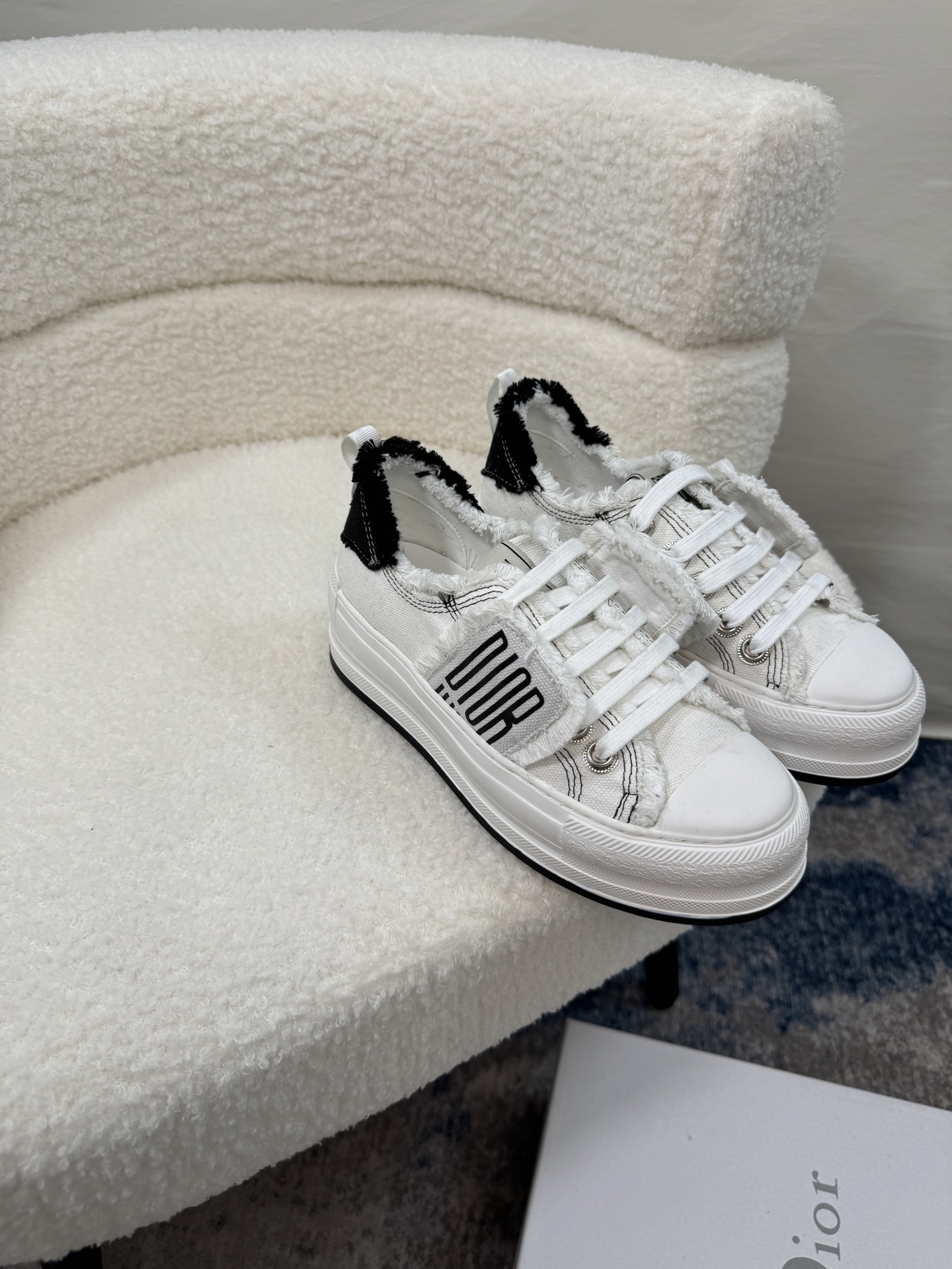 Dior 2025 new women sneaker 139061