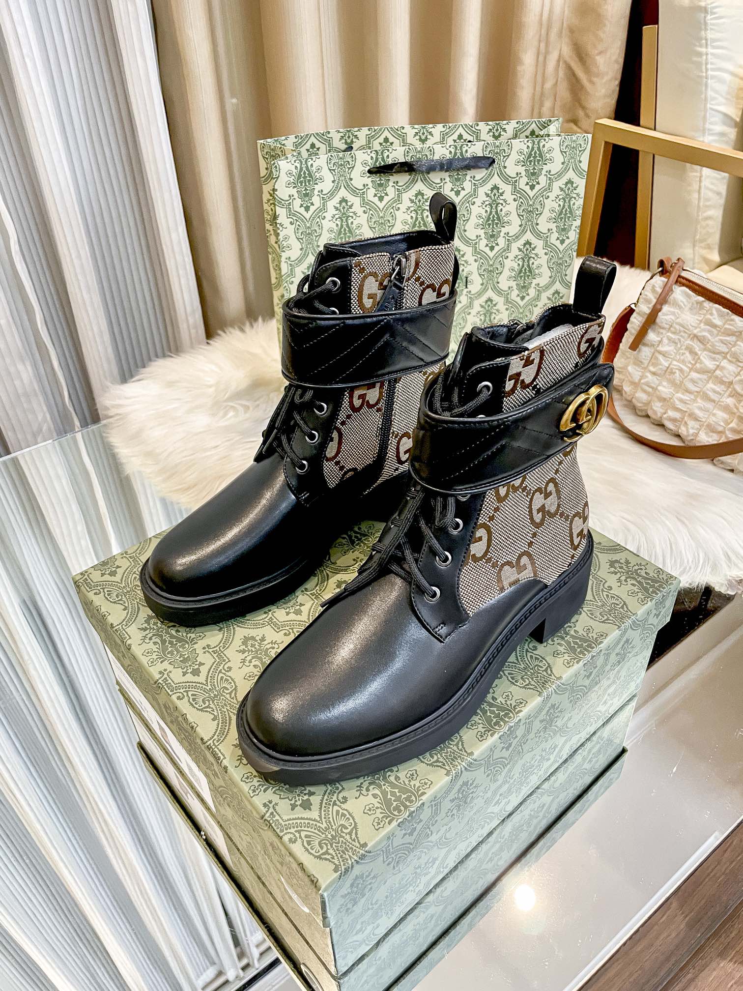 Gucci Crystal leather GG boots 139056